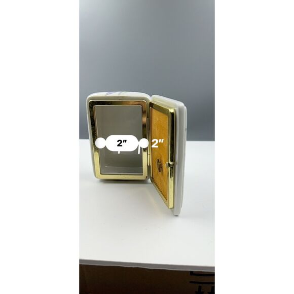 Vintage Jewelry and Music Box from Japan - Picture 6 of 8